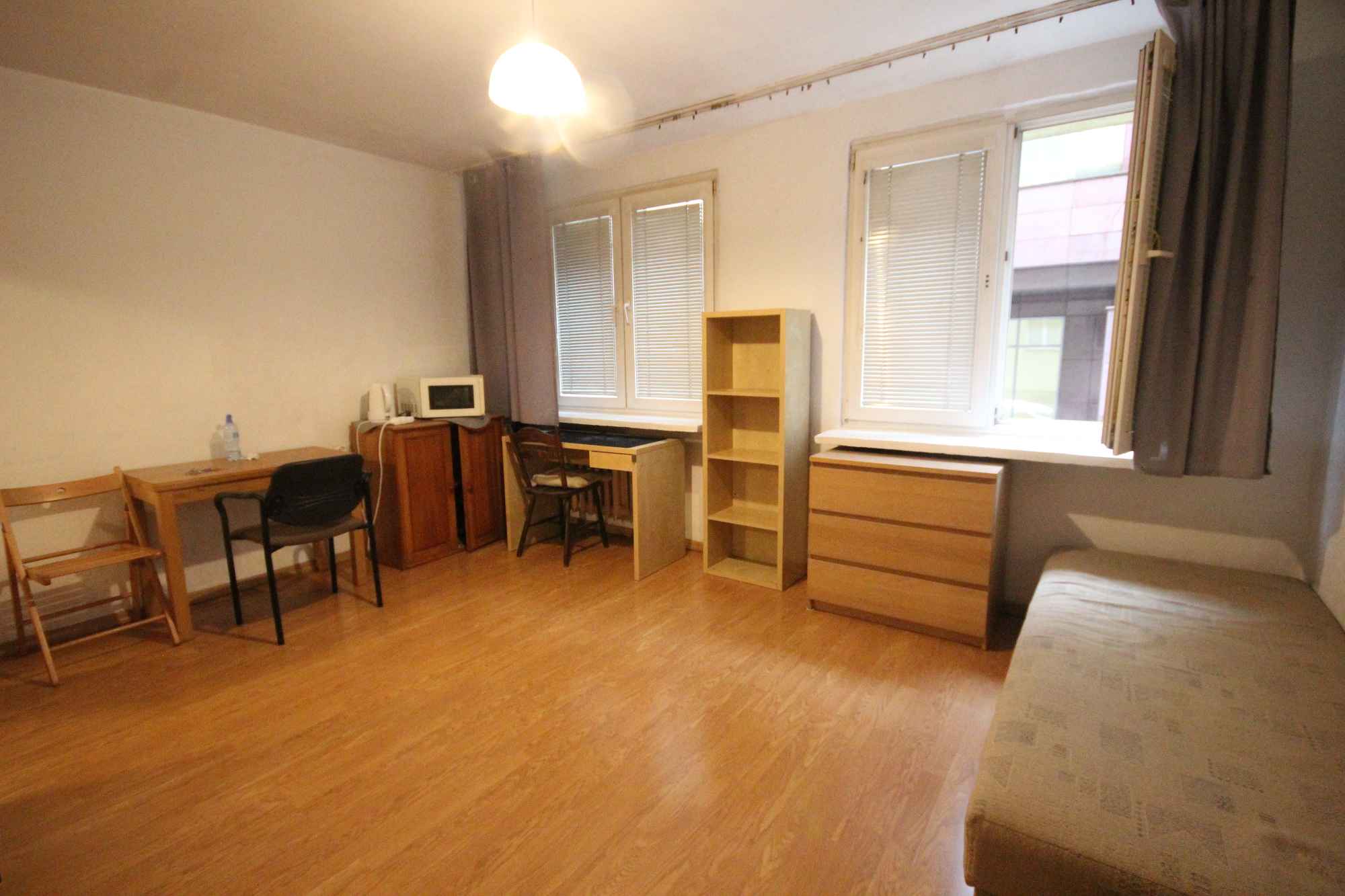 1pok, 25met, okolice Oławskiej PIWNICA (Wrocław) Stare Miasto - zdjęcie 2