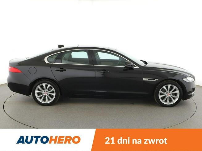 Jaguar XF automat jasne skóry bi-xenon navi grzane fotele szyberdach Warszawa - zdjęcie 9