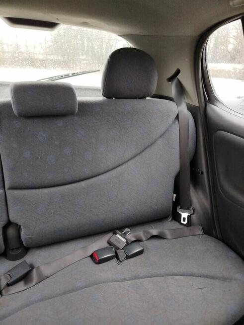 Do sprzedania Toyota Yaris 2003 r Wrocław - zdjęcie 5