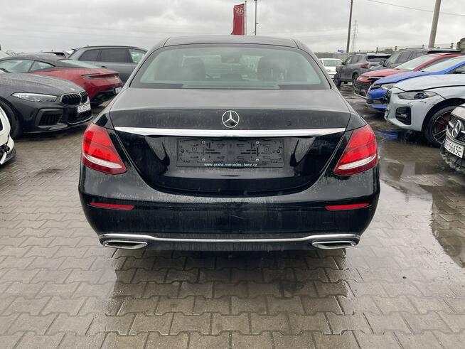 Mercedes E 220 Automat Kamery360 Podgrzewanie Skóra Virtual cockpit Gliwice - zdjęcie 6