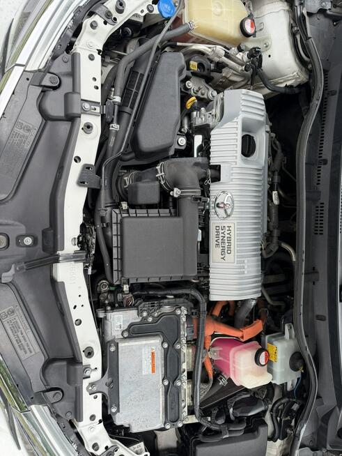 Toyota Auris 1.8 HSD 136KM  Serwisowany Kamera Ładny stan Otwock Mały - zdjęcie 7