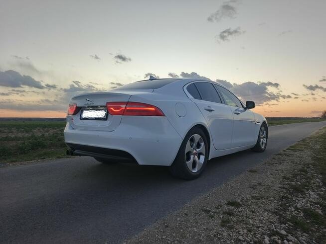 Jaguar XE 2015r Kielce - zdjęcie 1