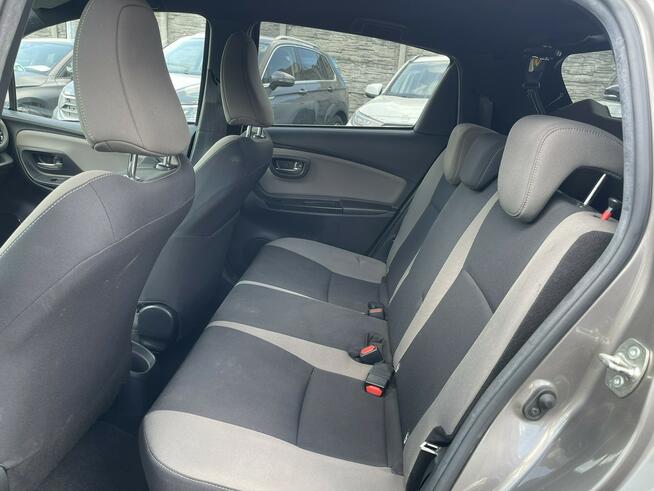 Toyota Yaris Selection Hybryda Automat Klimatronik Kamera 100KM Gliwice - zdjęcie 11