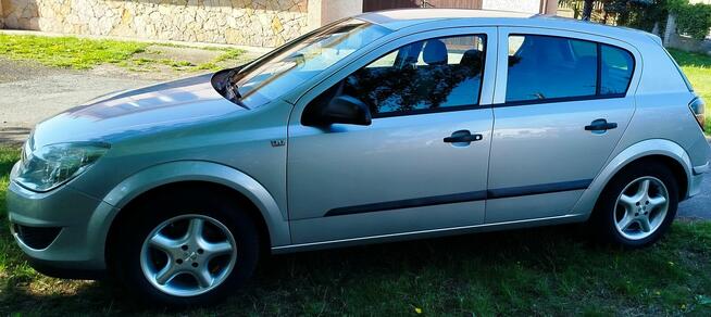 Opel Astra H Pabianice - zdjęcie 3