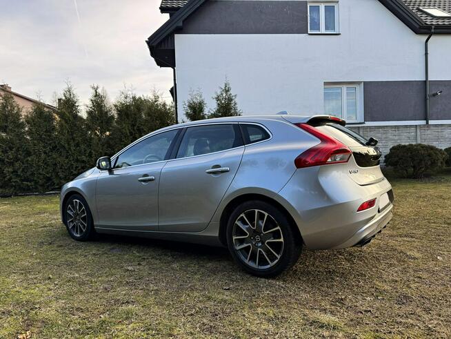 Volvo V40 1,6D 115KM Momentum Panorama Kamera Pod. Fotele Bliżyn - zdjęcie 12