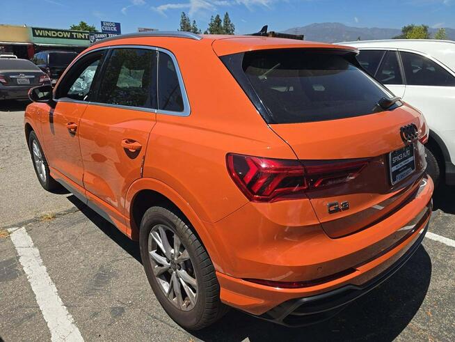 Audi Q3 Premium Plus / AWD / S-Line Tarnów - zdjęcie 4