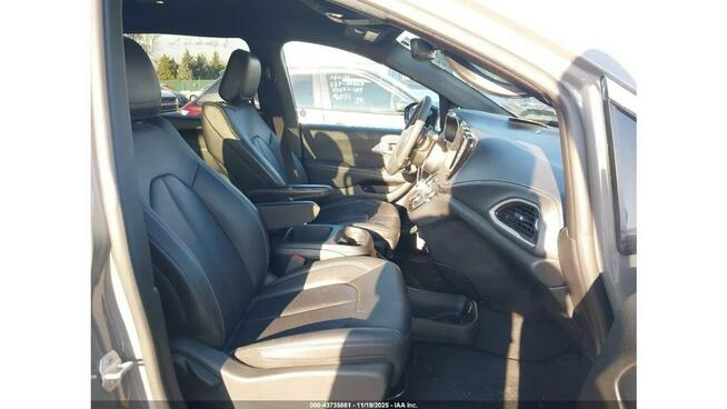 Chrysler Pacifica / PLUG-IN / 3.6 260KM / niski przebieg / Tarnów - zdjęcie 9