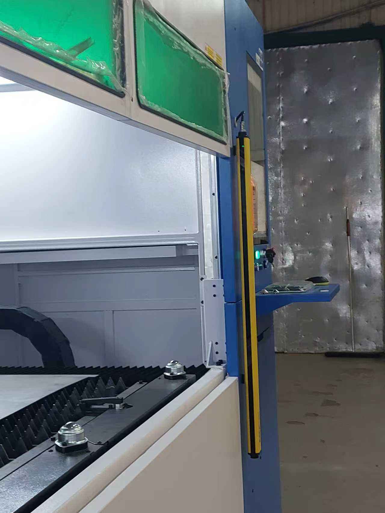 Wycinarka Laserowa Fiber WS-3015H – 6000W Maxphotonics laser z obudowa Nysa - zdjęcie 8