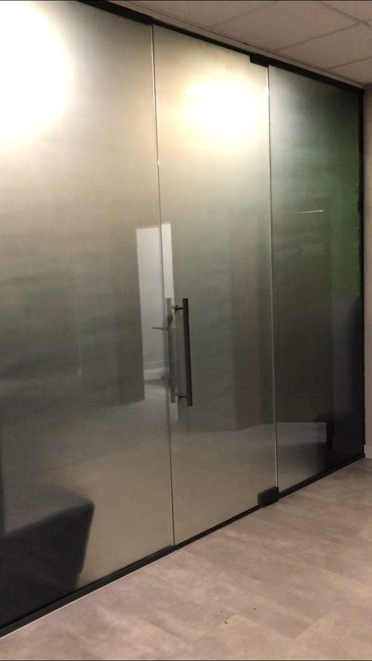 Inteligentne Folie na Pilota - Dostawa i Montaż Bemowo - zdjęcie 3