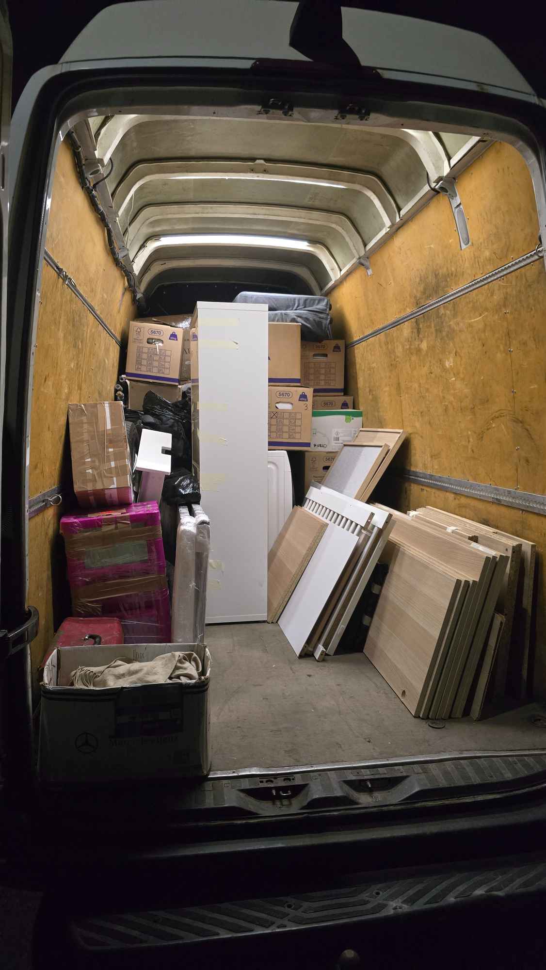Transport Lokalny i Zagraniczny Bielsko-Biała - zdjęcie 3