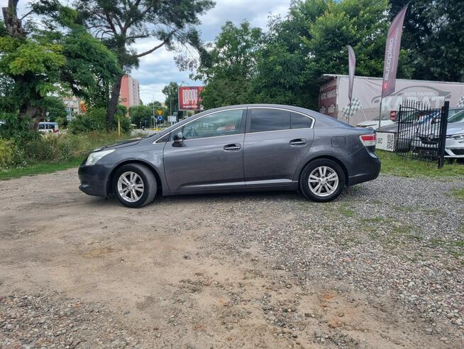 Toyota Avensis Klimatronik*Navi*Kamera*Pdc*Tempomat*Ładny Szczecin - zdjęcie 3