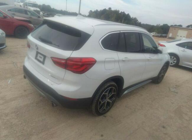 BMW X1 2019, 2.0L, 4x4, od ubezpieczalni Warszawa - zdjęcie 4