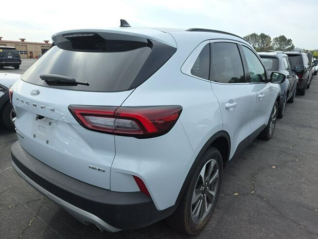Ford Escape PLATINIUM / AWD / niski przebieg Cieszyn - zdjęcie 4