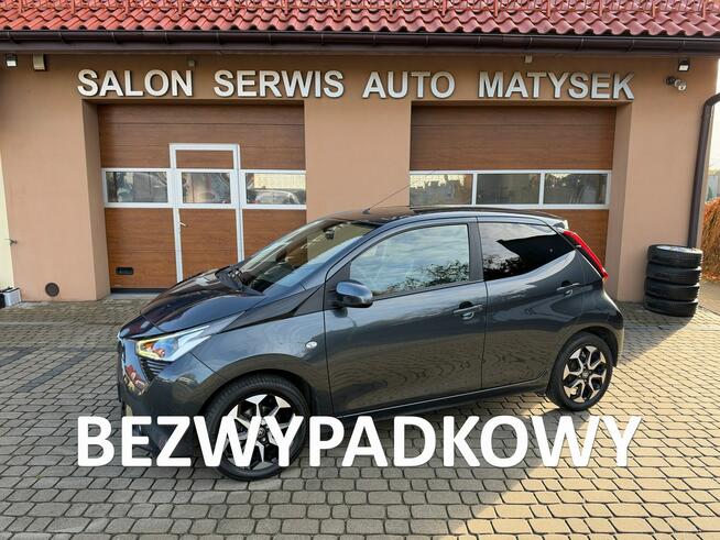 Toyota Aygo 1,0 72KM  Klima  Kamera  Kraj  Koła lato+zima Orzech - zdjęcie 1
