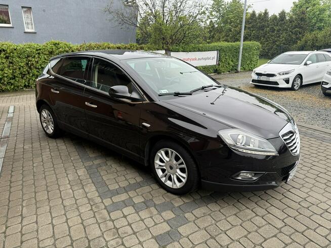 Lancia Delta 1,4 120KM  Klimatronik  Navi Orzech - zdjęcie 4