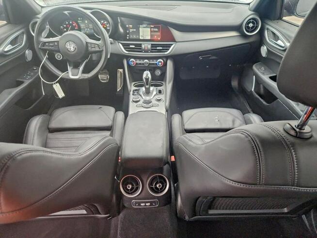 Alfa Romeo Giulia / 2.0 280KM / Bogate wyposażenie / niski przebieg / Tarnów - zdjęcie 8