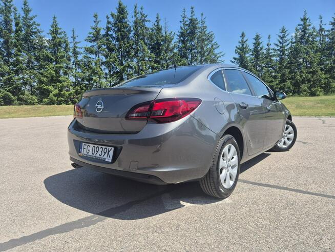 Opel Astra Giżycko - zdjęcie 5