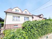 DUŻY DOM WOLNOSTOJĄCY Z BUDYNKIEM GOSPODARCZYM