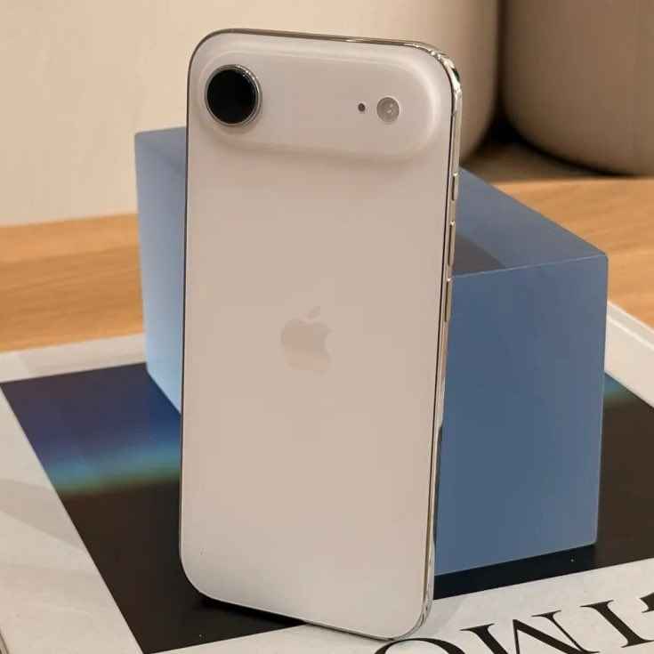 Apple iPhone 17 Pro Max, Apple iPhone 17 Pro, iPhone 17, iPhone Air Fabryczna - zdjęcie 6