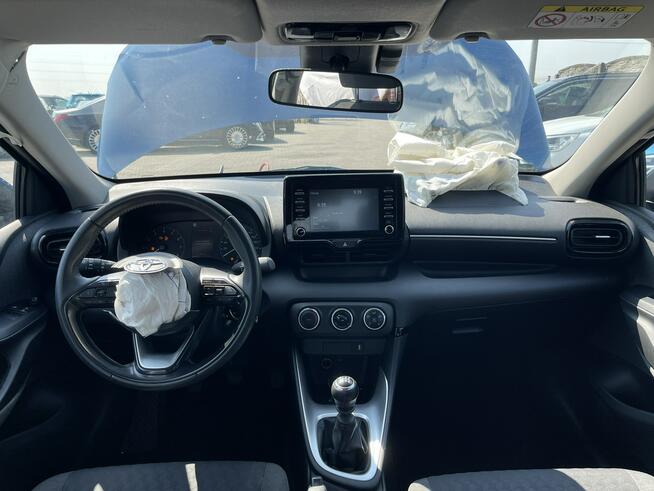 Toyota Yaris Salon PL Kamera Aktywny tempomat Gliwice - zdjęcie 9