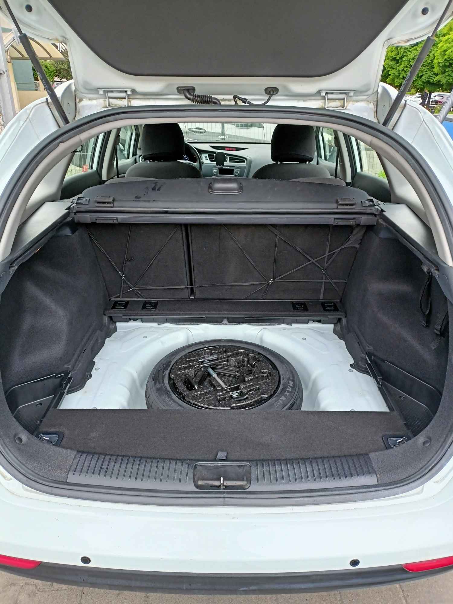 KIA CEED KOMBI 1.6 DOHC 135KM 99 KW 2015 Stan bardzo dobry Krzyki - zdjęcie 12