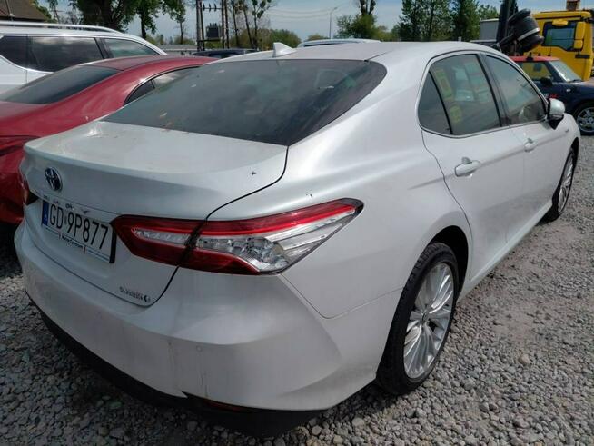 Toyota Camry Komorniki - zdjęcie 4