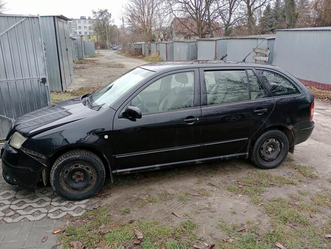 Skoda Fabia 1,4 16v 75 KM Kraśnik - zdjęcie 10