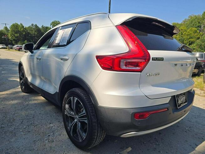 Volvo XC 40 INSCRIPTION / T5 / AWD / niski przebieg Warszawa - zdjęcie 3