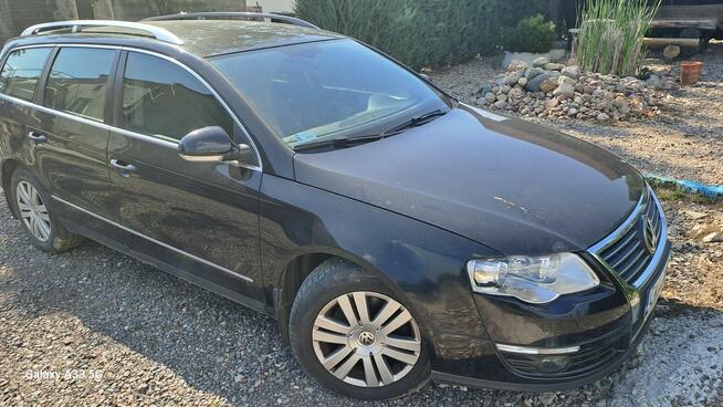 Volkswagen Passat Kombi 2 TDI Wieniec - zdjęcie 1