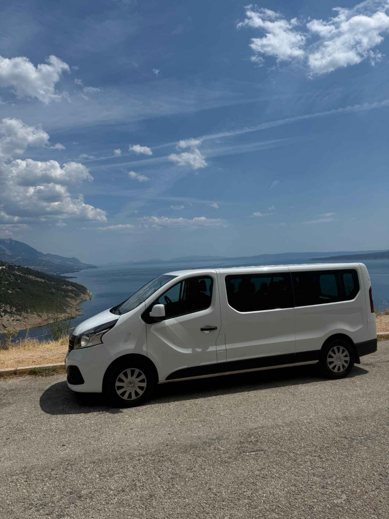 Wynajem busa 9-osobowego Wypożyczalnia busów osobowch/dostawczych Grójec - zdjęcie 1