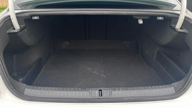 Volkswagen Passat Sadlno - zdjęcie 12