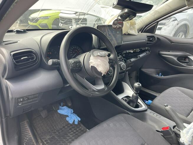 Toyota Yaris Salon PL Kamera Czujniki park. Gliwice - zdjęcie 11