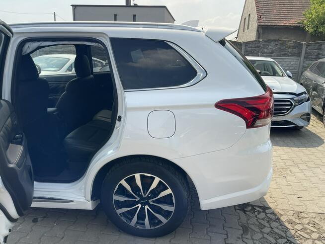 Mitsubishi Outlander AWD PHEV Automat Klimatronik Kamera Podgrzewanie Gliwice - zdjęcie 12