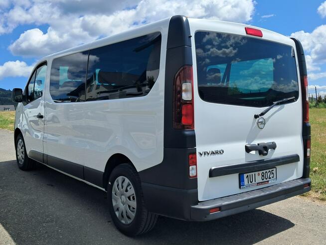 Opel Vivaro 9-osobowy 1.6 Diesel 122 KM Cisiec - zdjęcie 9