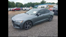 Volvo S60 R-DESIGN / AWD / T5 / niski przebieg Cieszyn - zdjęcie 2