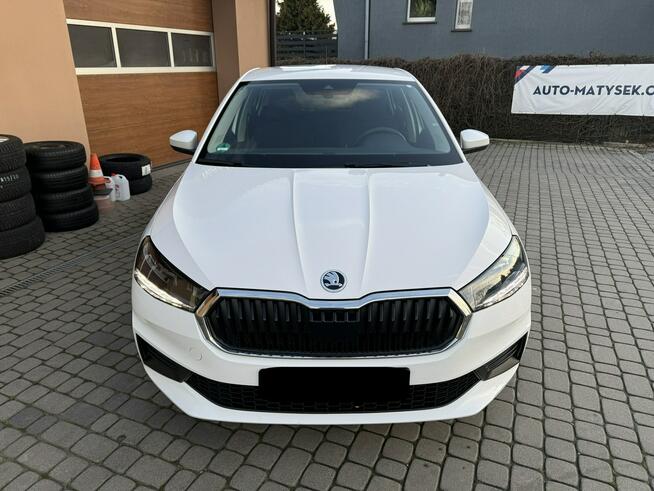 Škoda Fabia 1,0 65KM  Klima  CarPlay  Ledy  Vat23%  Serwis Orzech - zdjęcie 2