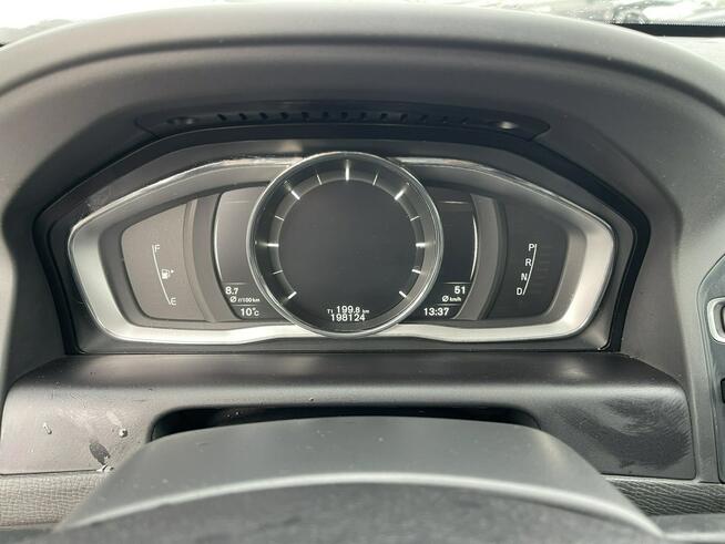 Volvo XC 60 R-Design D5 AWD Automat Skóra Podgrzewanie 220KM Gliwice - zdjęcie 10