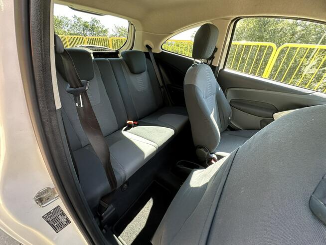Ford KA 1.3TDCi 75KM Climtronic Niski przebieg Gostyń - zdjęcie 7