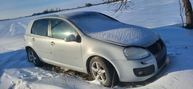 Syndyk sprzeda samochód osobowy Volkswagen Golf 2004 Warszawa - zdjęcie 2