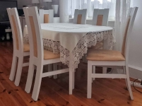 Stół  drewniany plus 6 krzeseł