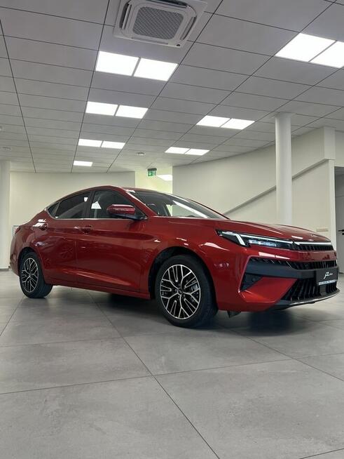 JAC J7 Plus 1.5i 136KM AT - Wyprzedaż! Nowy! za 89.900 PLN Śródmieście - zdjęcie 6