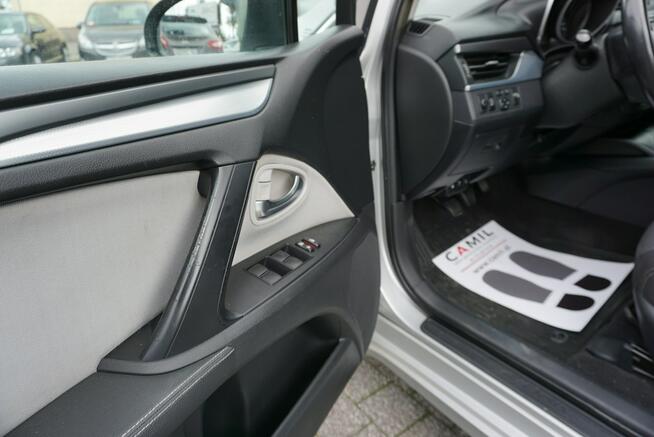 Toyota Avensis polski salon Opole - zdjęcie 9