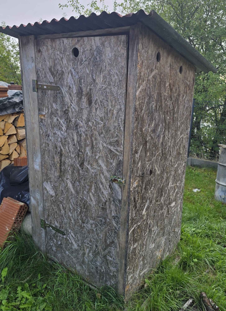 WC Wychodek wygódka sławojka kibel toaleta Wierzchosławice - zdjęcie 2