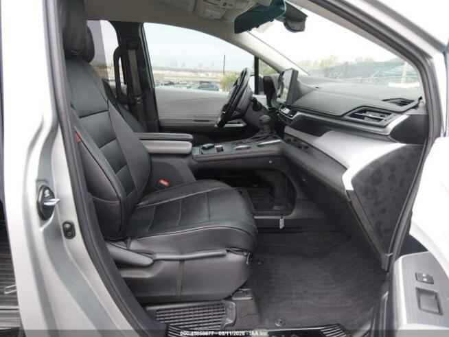 2025 TOYOTA SIENNA LE Sulejówek - zdjęcie 6