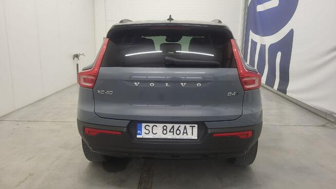 Volvo XC 40 B4 B AWD R-Design aut Grójec - zdjęcie 7