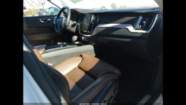 Volvo XC 60 INSCRIPTION / AWD / T6 / niski przebieg Tarnów - zdjęcie 9