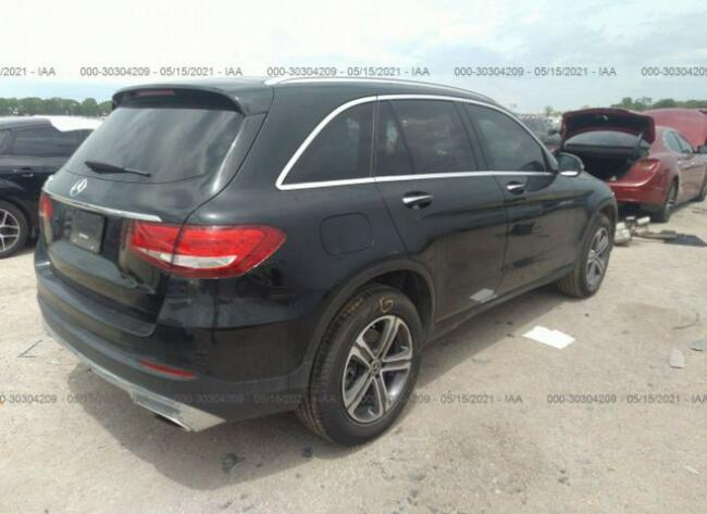 Mercedes GLC 300 2019, 2.0L, po gradobiciu Warszawa - zdjęcie 4