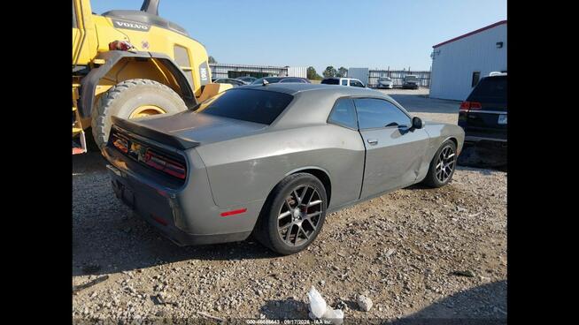 Dodge Challenger R/T PLUS / SHAKER / HEMI / niski przebieg Chwaszczyno - zdjęcie 4