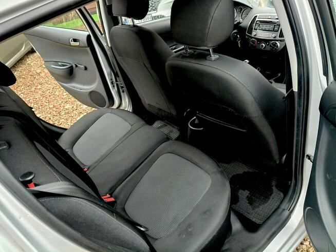 Hyundai i20 2014*Benzyna*Lift*Klimatyzacja Bibice - zdjęcie 9