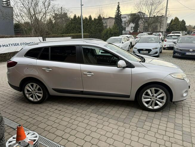 Renault Megane 1,6 101KM  Klimatronik  Navi  2xPDC  Koła lato+zima Orzech - zdjęcie 5